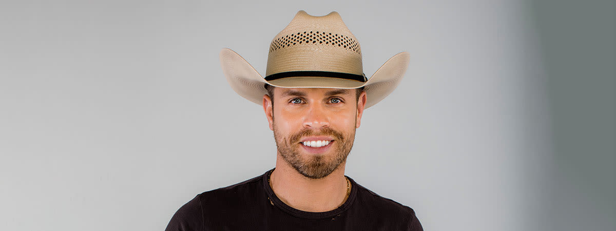 Dustin Lynch
