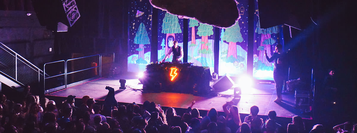 ELECTRIC FEELS