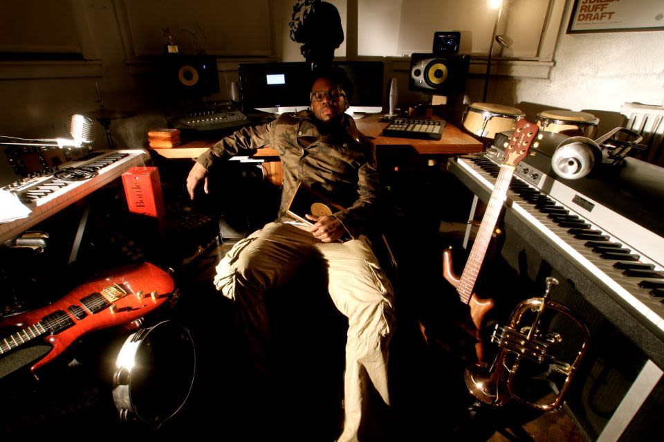 Dwele