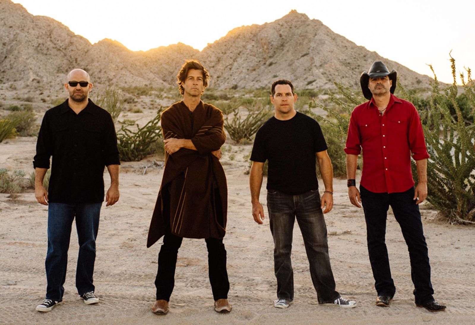 Roger Clyne & the Peacemakers
