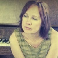IRIS DEMENT