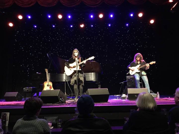 Karla Bonoff