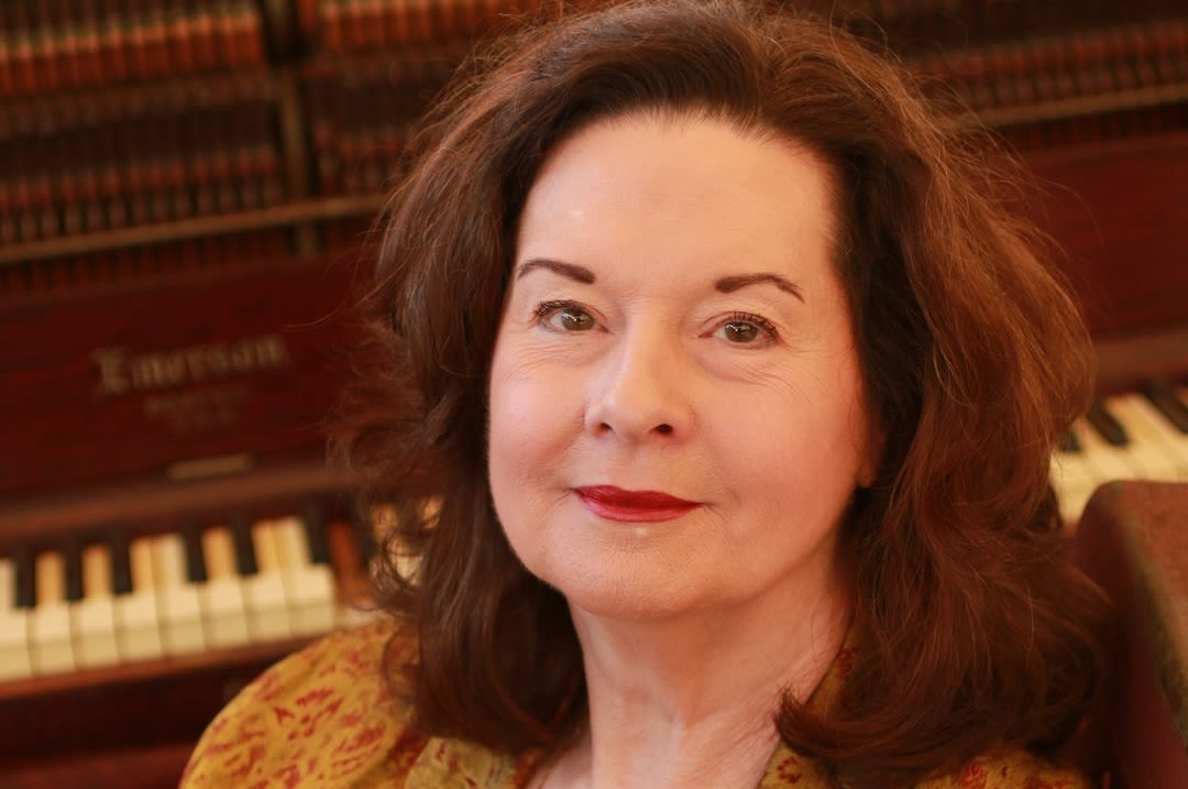 Linda Gail Lewis