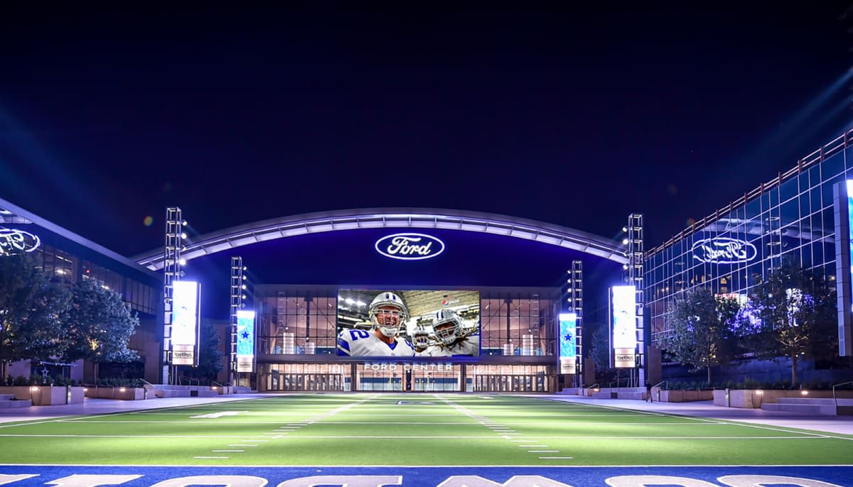 Dallas Cowboys present Christmas At The Star in Frisco at The Star