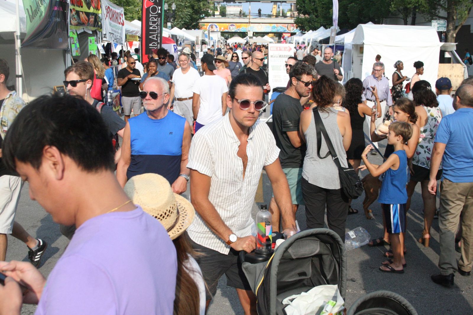 Glenwood Avenue Arts Fest in Chicago at Glenwood Ave. Arts