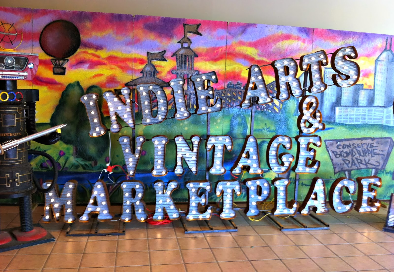 Indie Arts & Vintage Marketplace in Indianapolis at Glendale