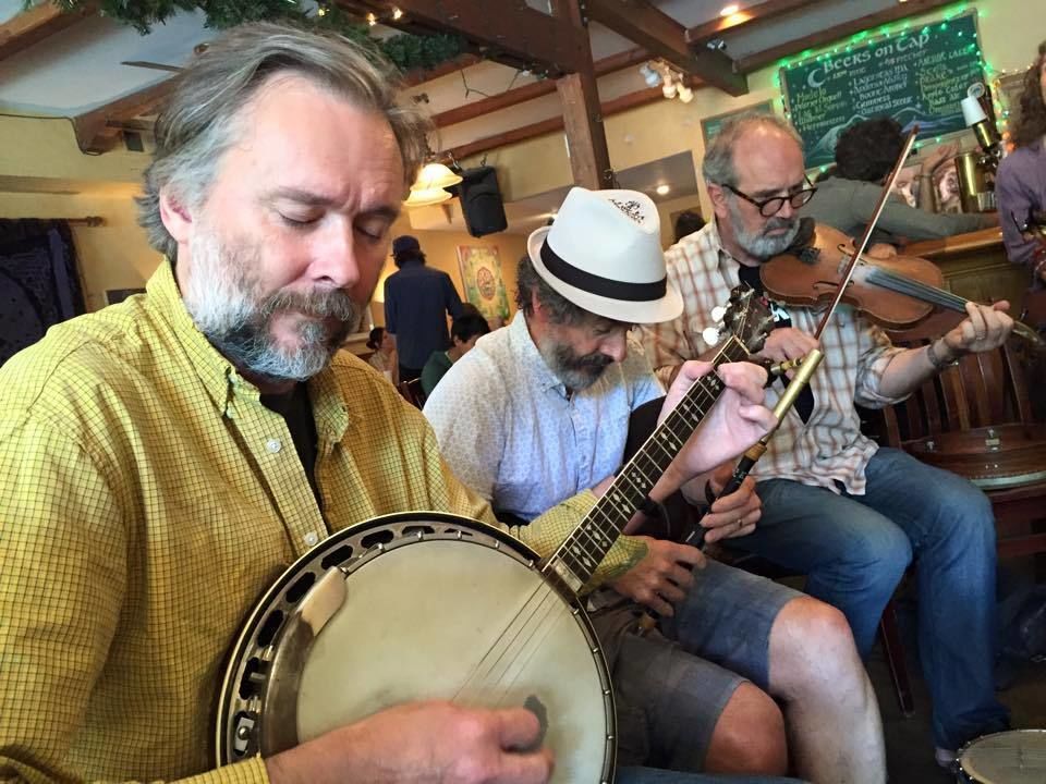 Irish Jam Session on the Patio in Fairfax at 19 Broadway