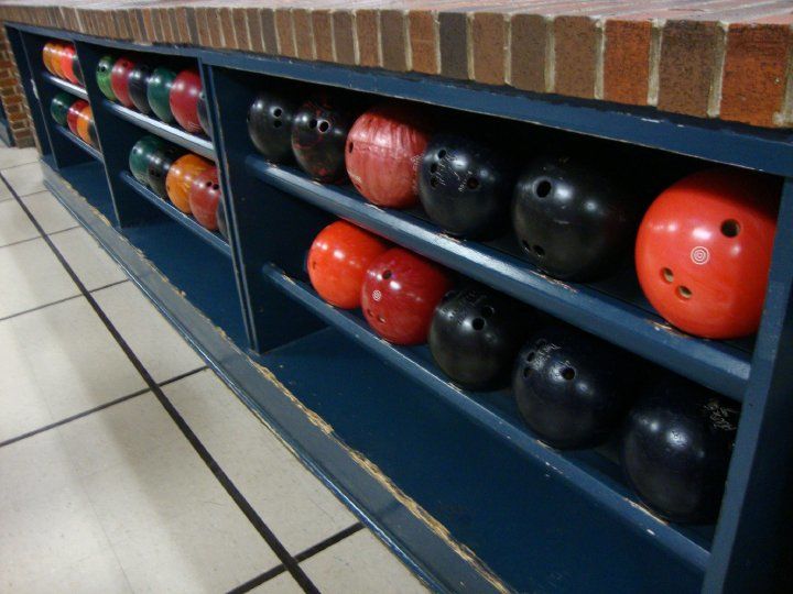 Dart Bowl College Specials in Austin at Closed Dart Bowl