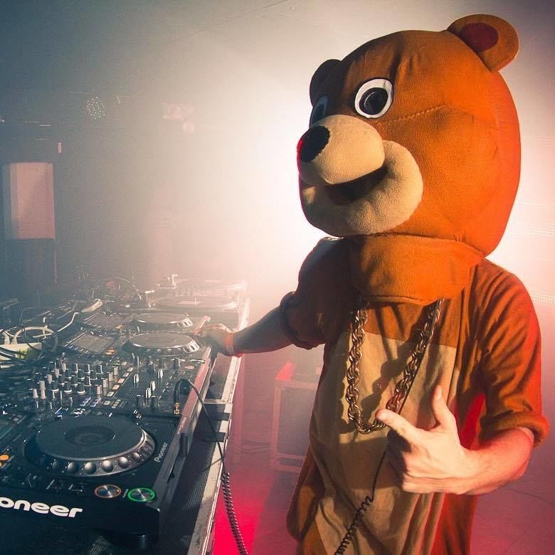 BEAR GRILLZ, Terravita, P0gman, Wooli in Chicago at Concord