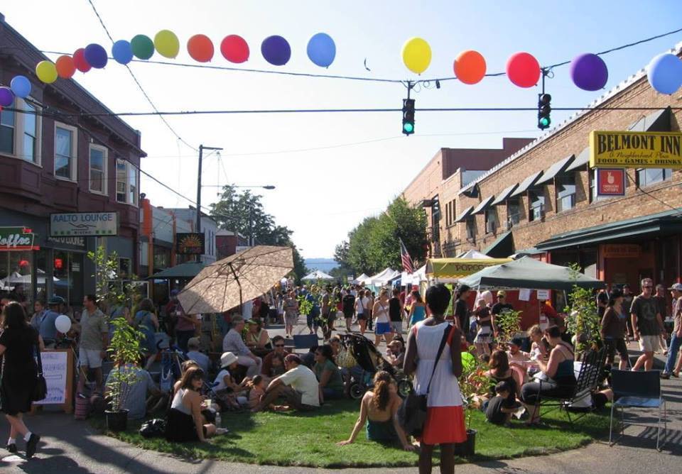 Belmont Street Fair 2017 in Portland at SE Belmont St from SE 33rd