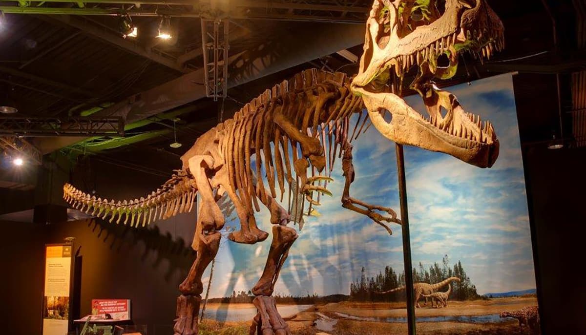 "Ultimate Dinosaurs" Downtown Dallas, Inc