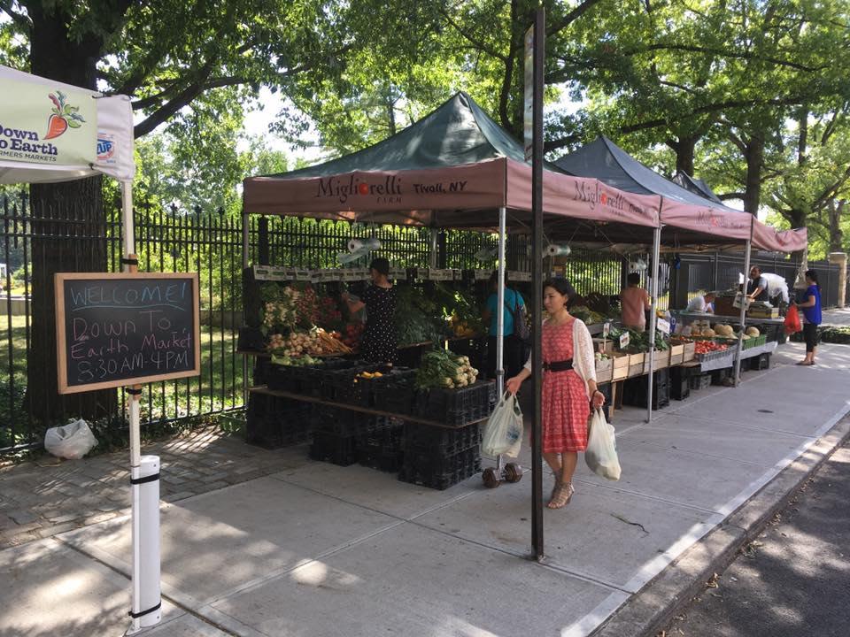 Queens Botanical Garden Farmers Market in Flushing at Queens