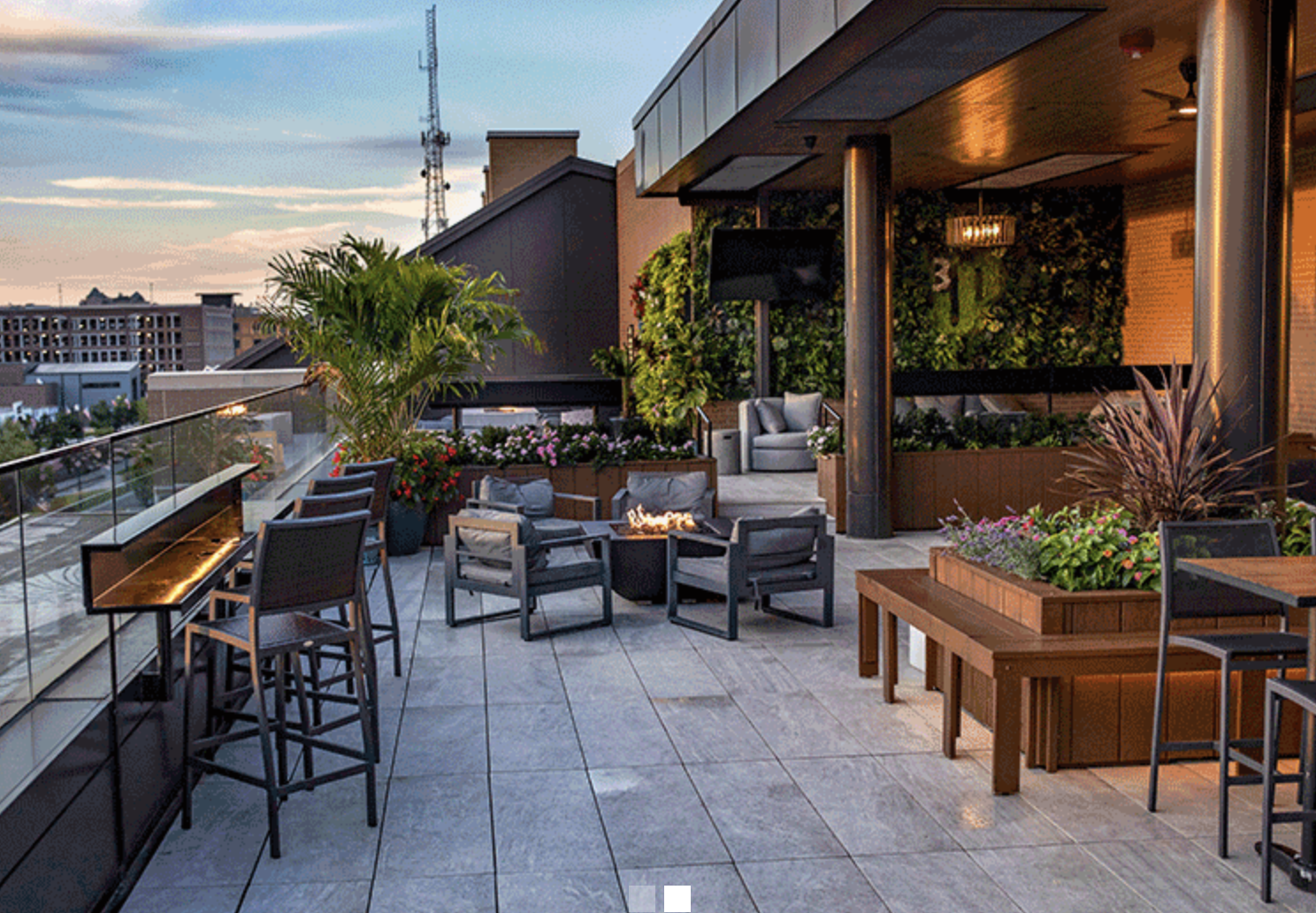 3 UP Rooftop Lounge, Upcoming Events in Indianapolis on Do317