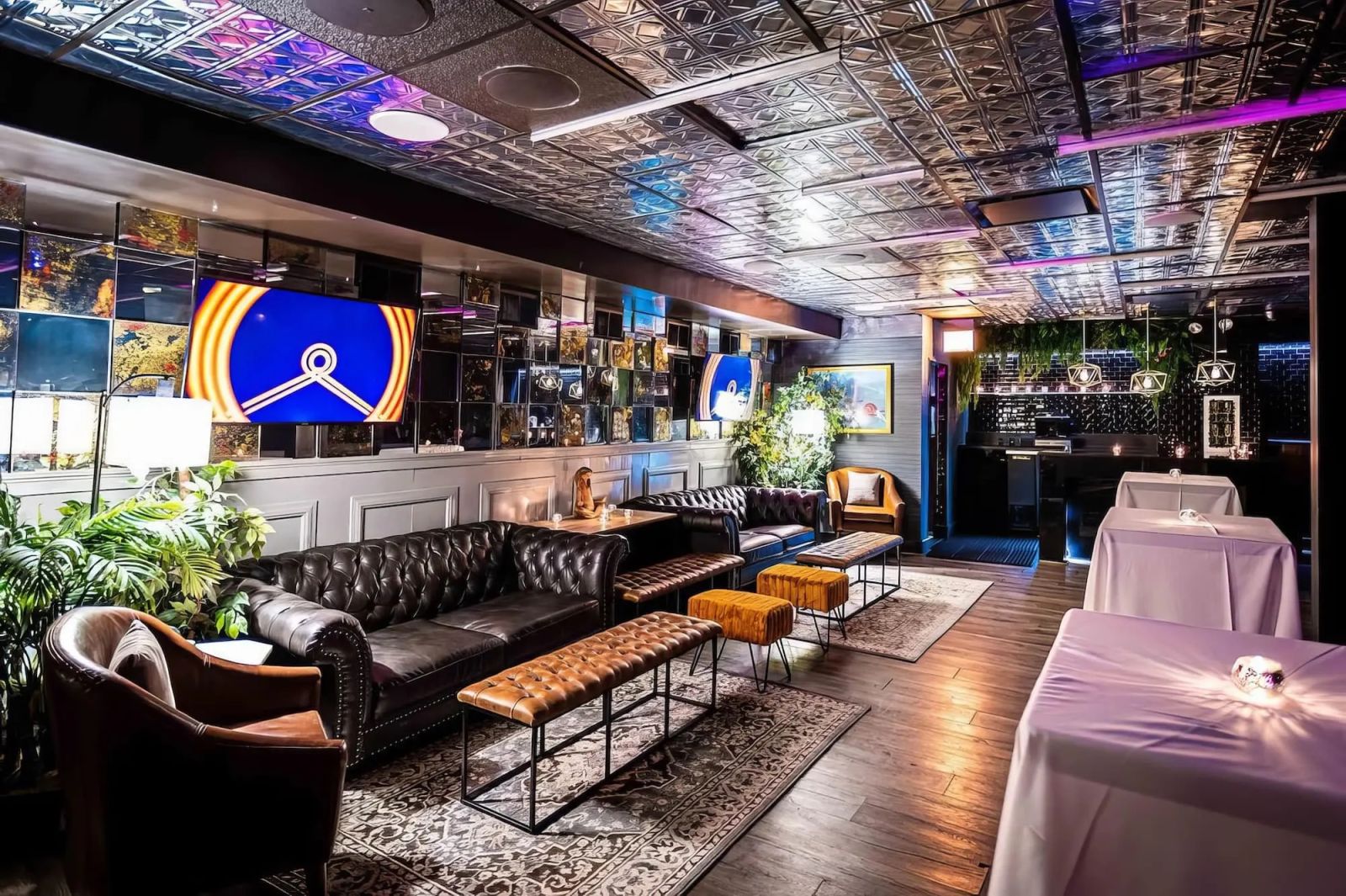 Parlay River North — River North